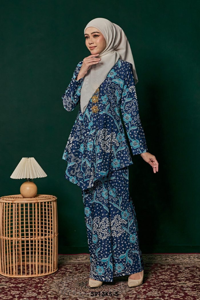 Kebaya Saloma in Dark Blue (3913KS-5)