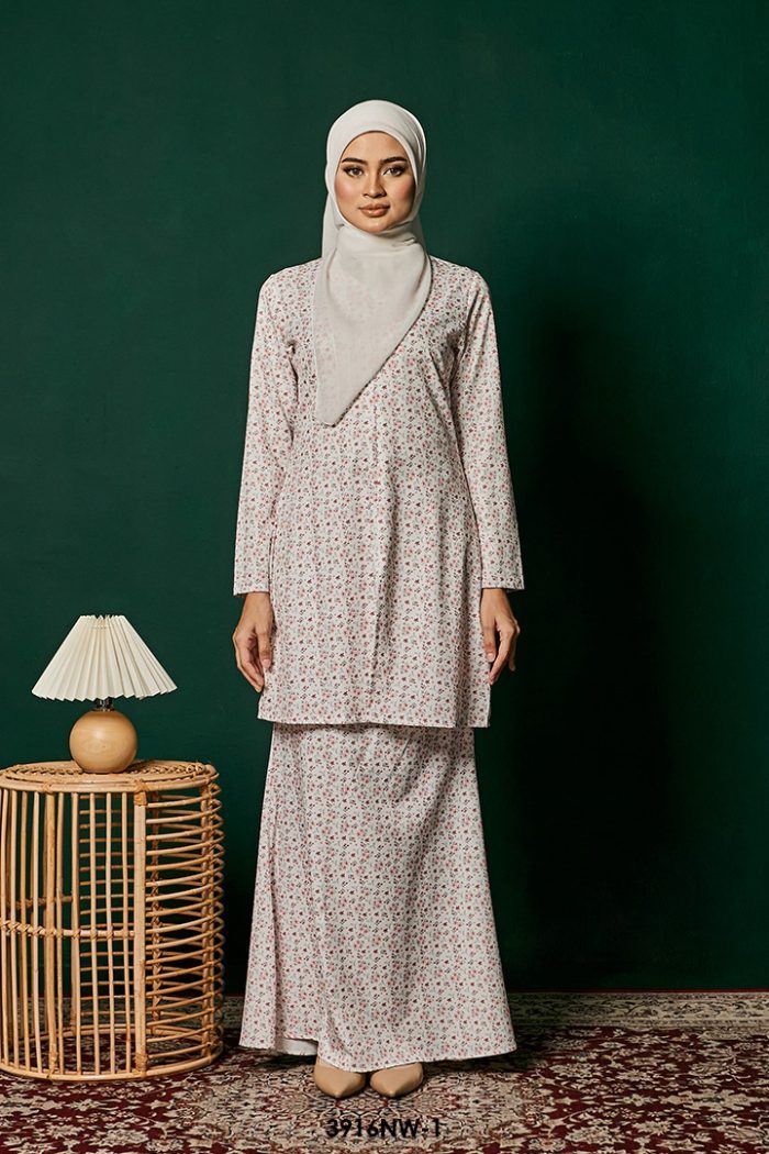 Kebaya Nawra in White (3916NW-1)