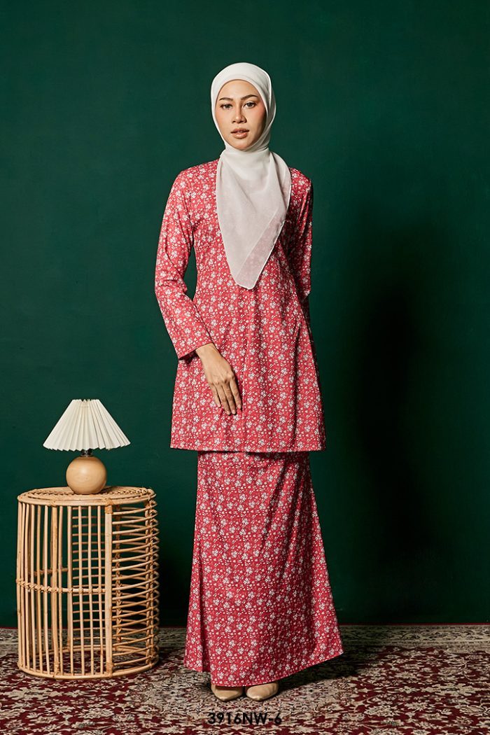 Kebaya Nawra in Red (3916NW-6)