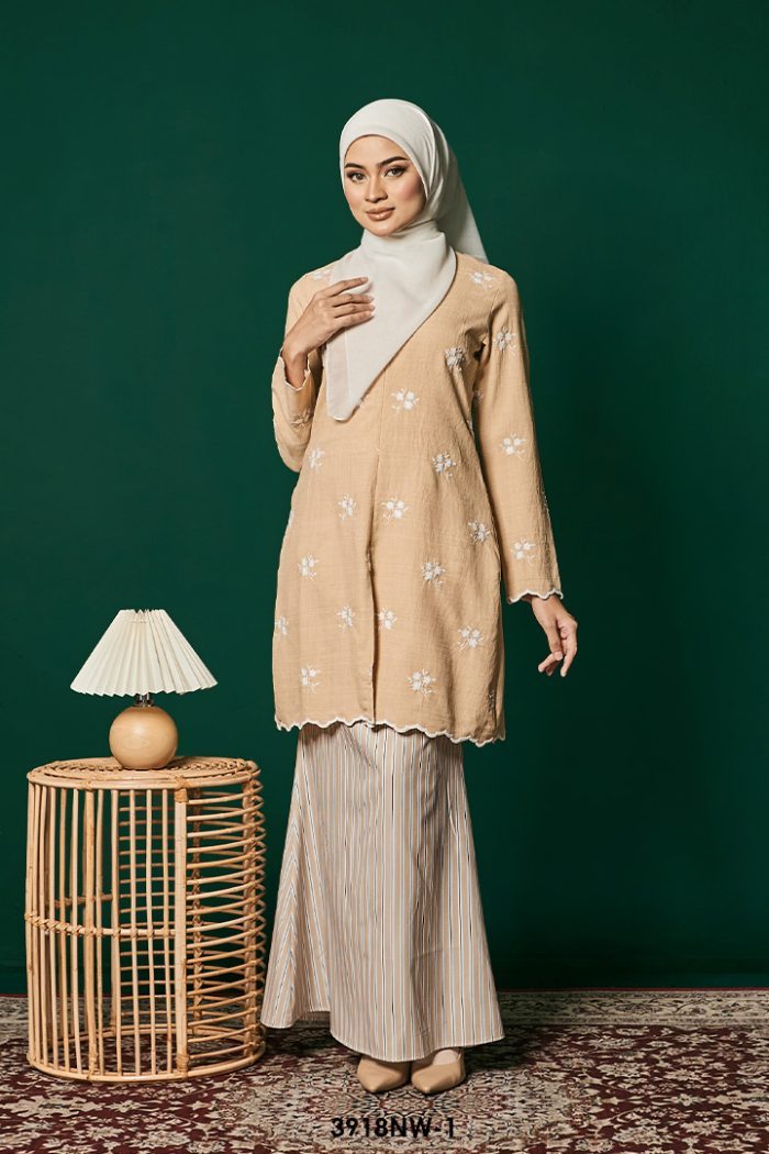 Kebaya Nawra in Camel (3918NW-1)