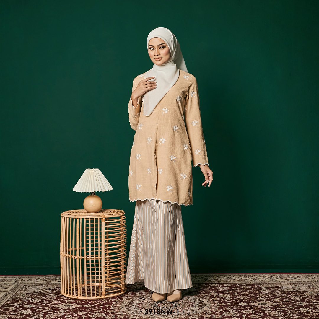 Kebaya Nawra in Camel (3918NW-1)