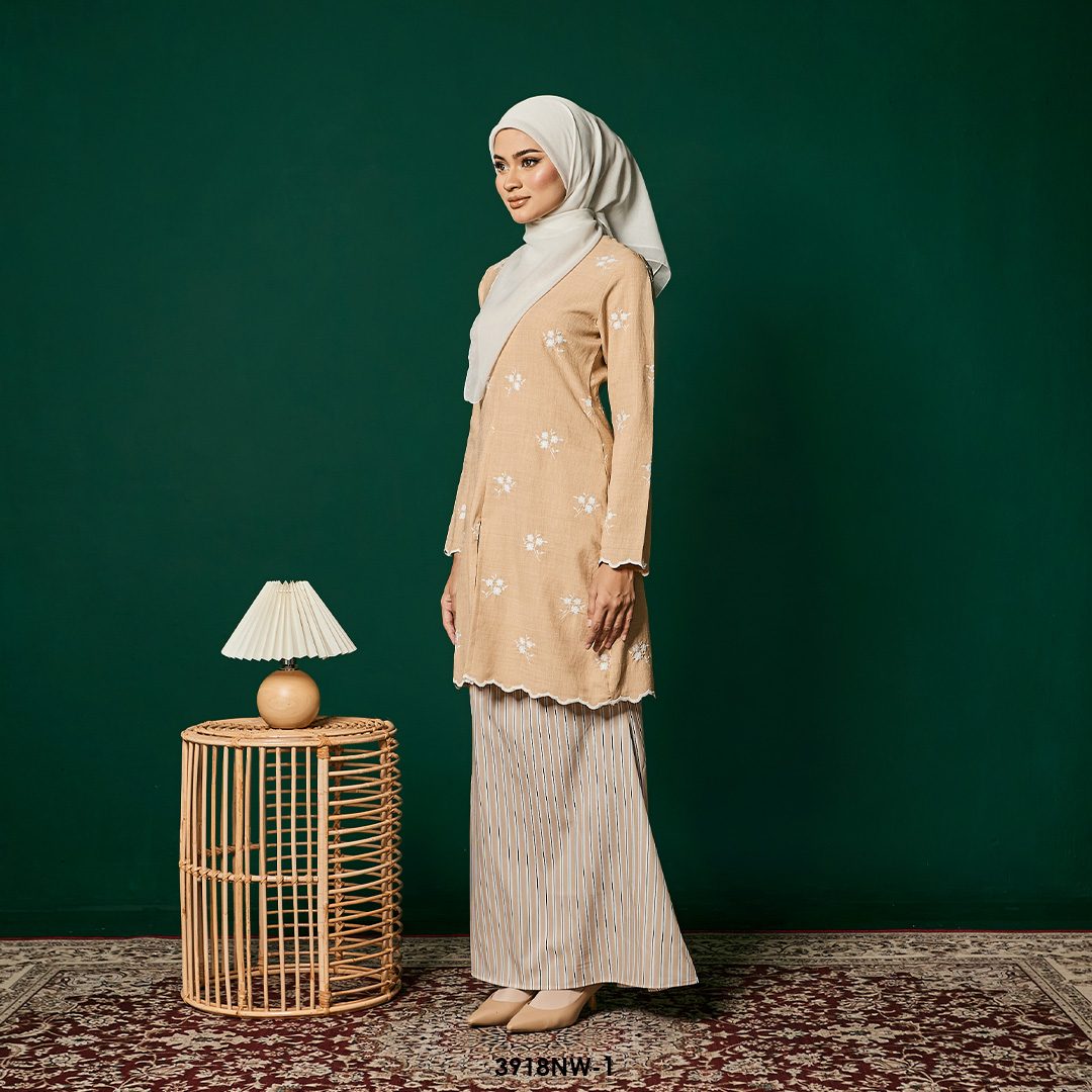 Kebaya Nawra in Camel (3918NW-1) - Image 2