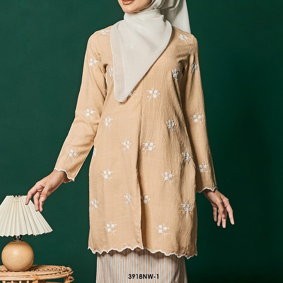 Kebaya Nawra in Camel (3918NW-1) - Image 3