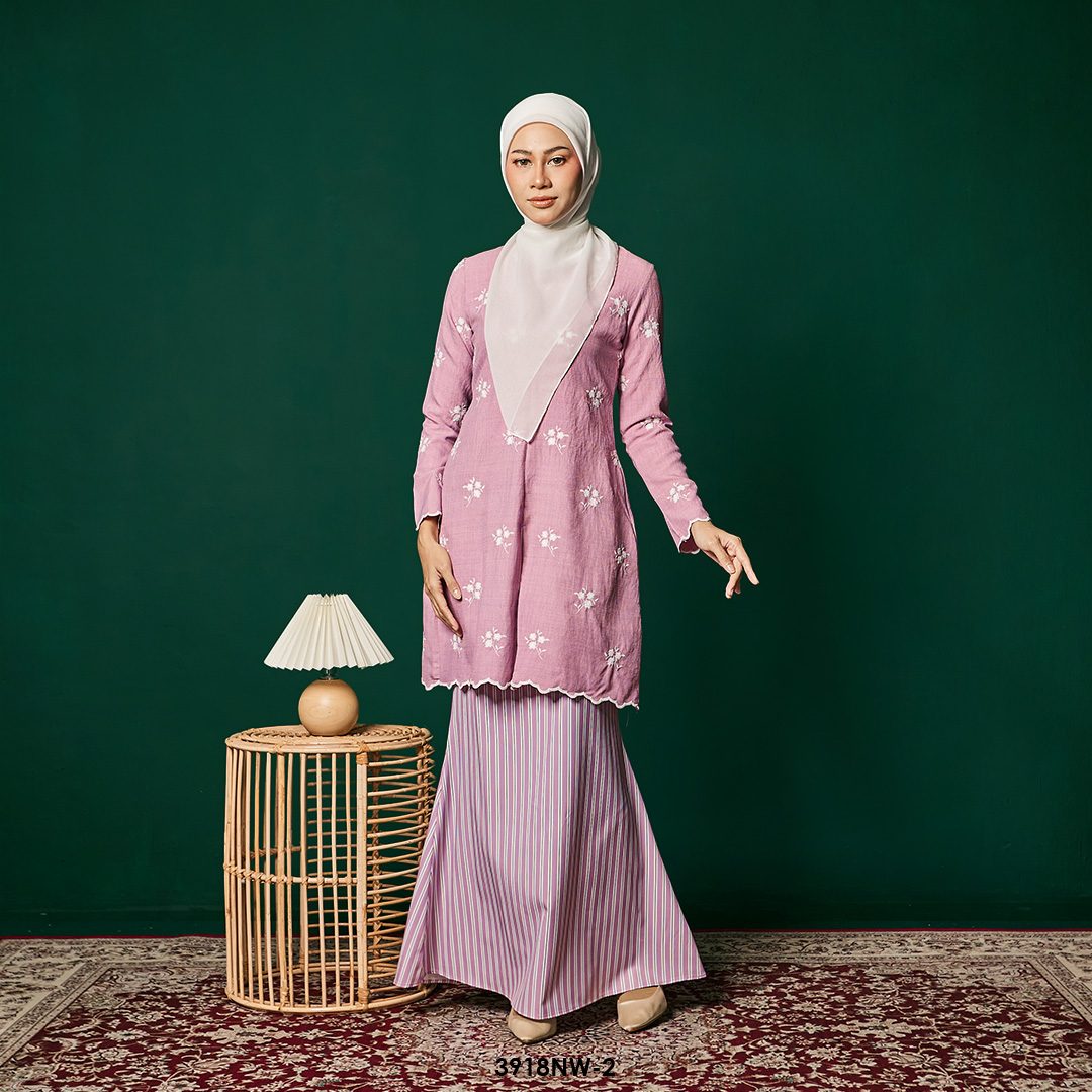 Kebaya Nawra in Light Mauve (3918NW-2)