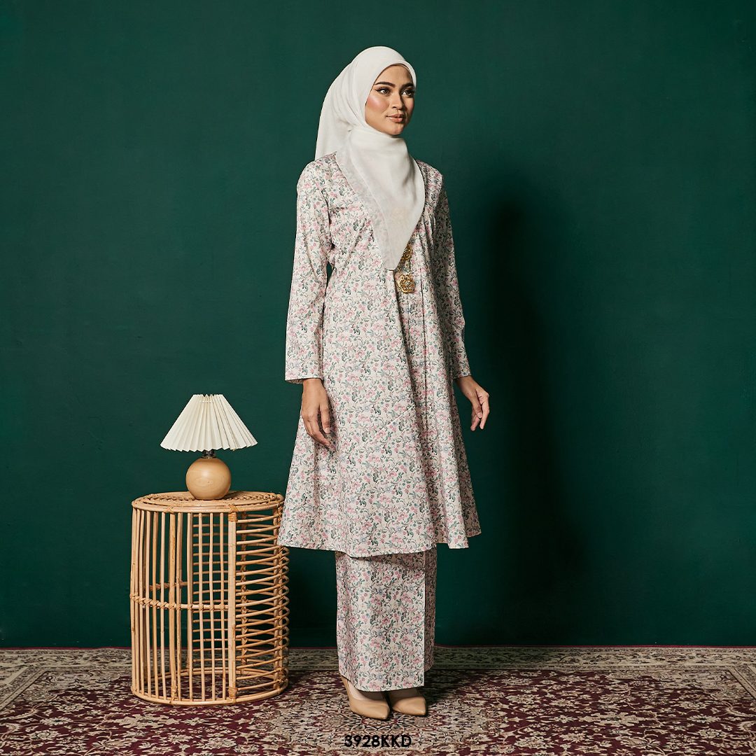 Kebarung Deeja 1.0 in Fuschia Pink (3928KKD-1) - Image 2