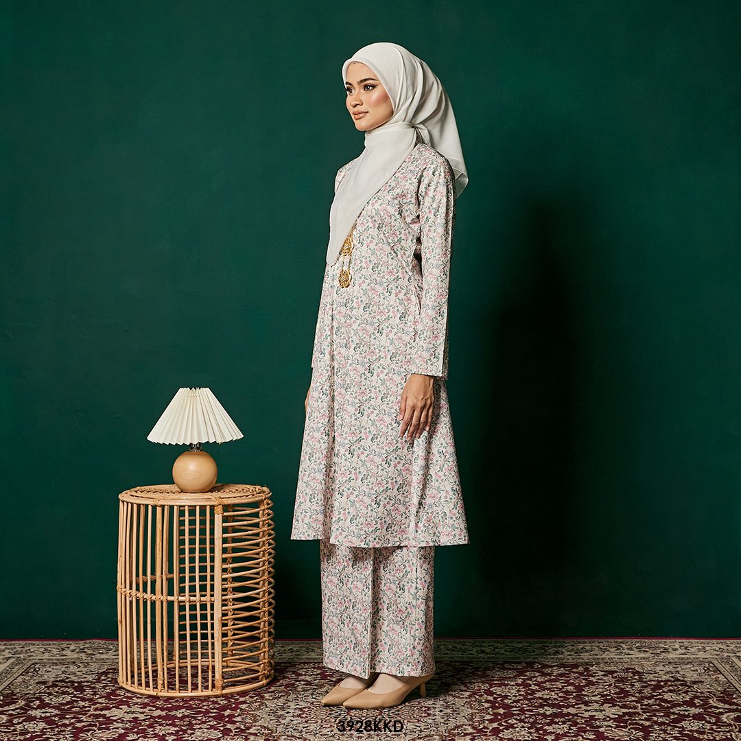 Kebarung Deeja 1.0 in Fuschia Pink (3928KKD-1) - Image 4