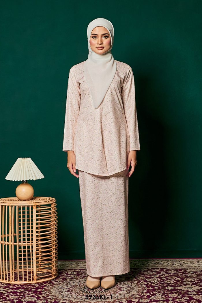 Kebaya Latifah in Baby Pink (3936KL-1)