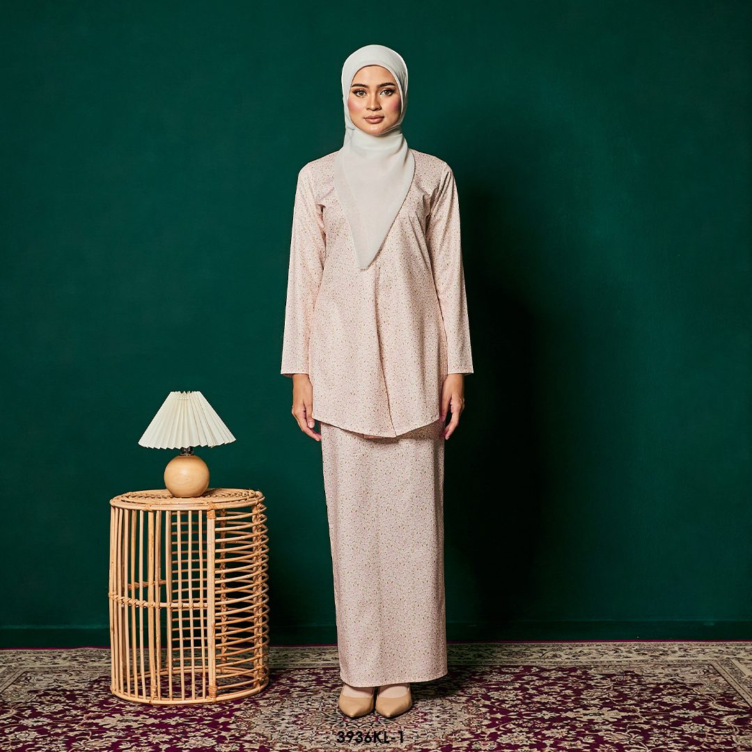 Kebaya Latifah in Baby Pink (3936KL-1)