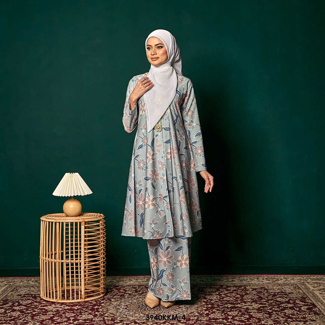 Kebarung Kalthom in Dusty Blue (3940KKM-4) - Image 2