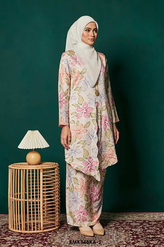 Kebaya Anggun 2.0 in Mint Green (BMK348KA-2)