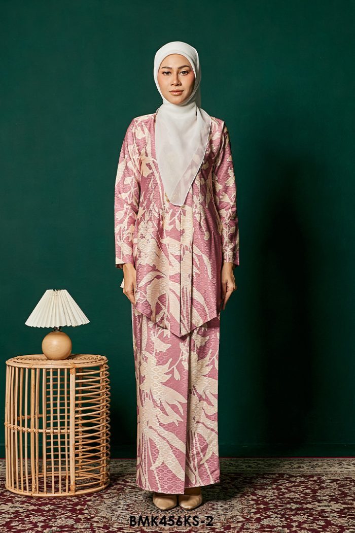 Kebaya Saloma Batiq Mia in Dusty Pink (BMK456KS-2)