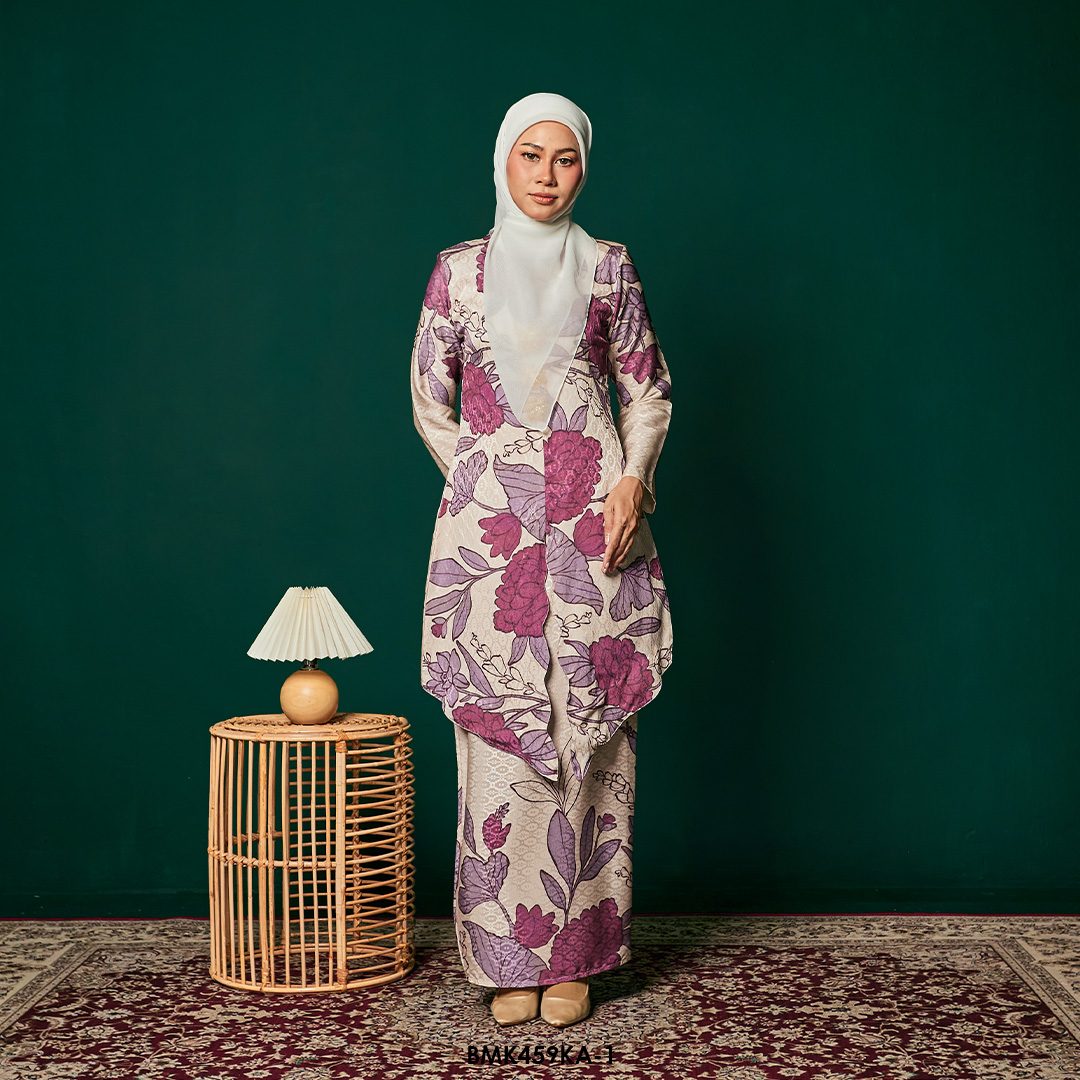 Kebaya Anggun Batiq Mia 2.0 in Cream (BMK459KA-1)