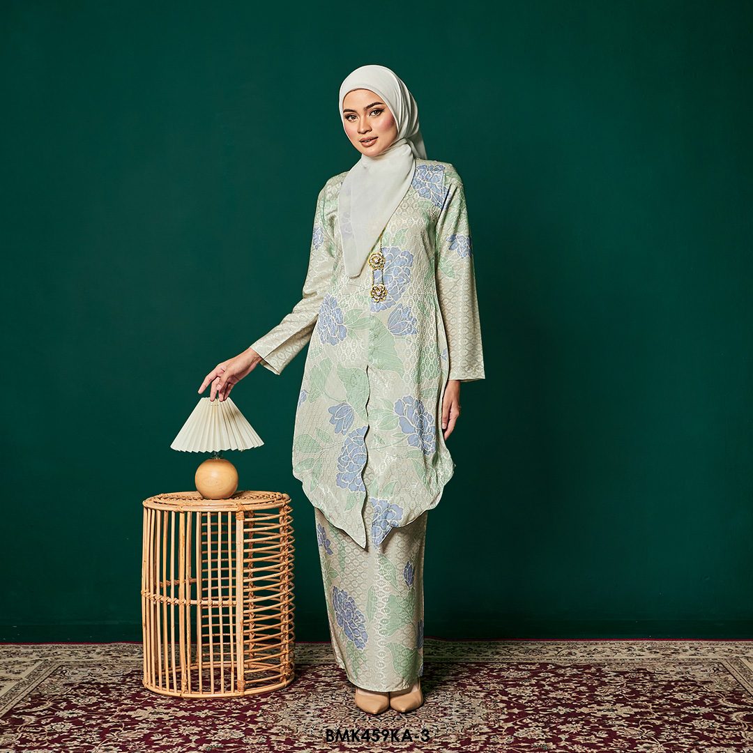Kebaya Anggun Batiq Mia 2.0 in Soft Green (BMK459KA-3)