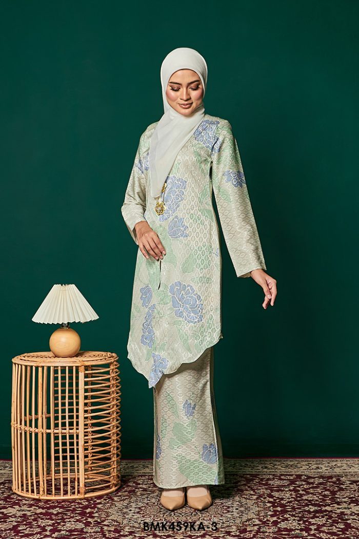 Kebaya Anggun Batiq Mia 2.0 in Soft Green (BMK459KA-3)
