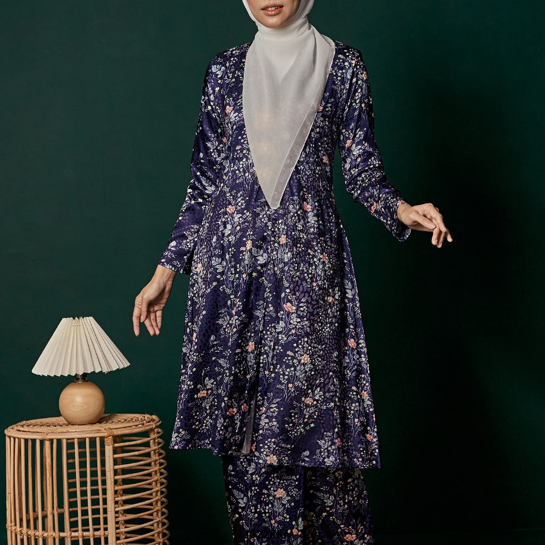 Kebarung Kalthom in Midnight Blue (J022KKM-3) - Image 3