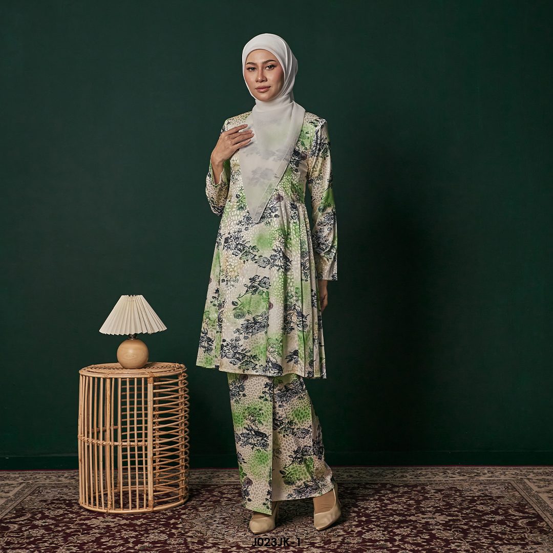 Juliana Kurung in Green (J023JK-1) - Image 2