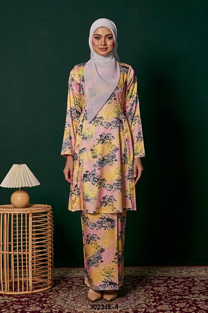 Juliana Kurung in Paddlepop Pink (J023JK-4)