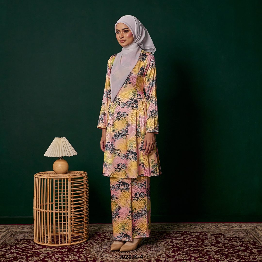 Juliana Kurung in Paddlepop Pink (J023JK-4) - Image 2