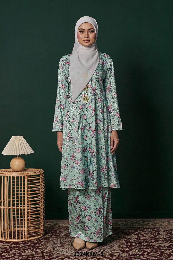 Kebarung Kalthom in Light Turquoise (J024KKM-5)