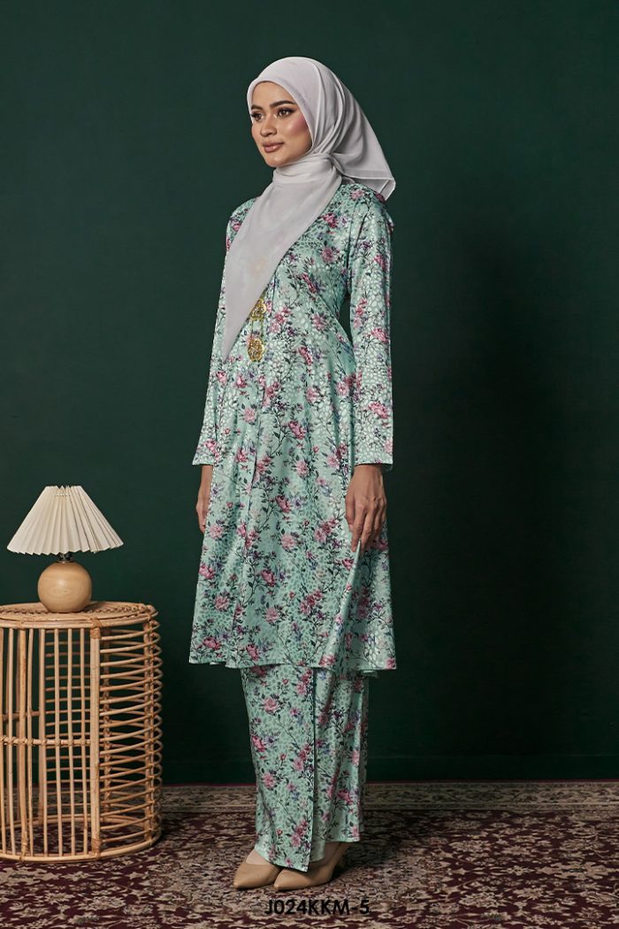 Kebarung Kalthom in Light Turquoise (J024KKM-5)