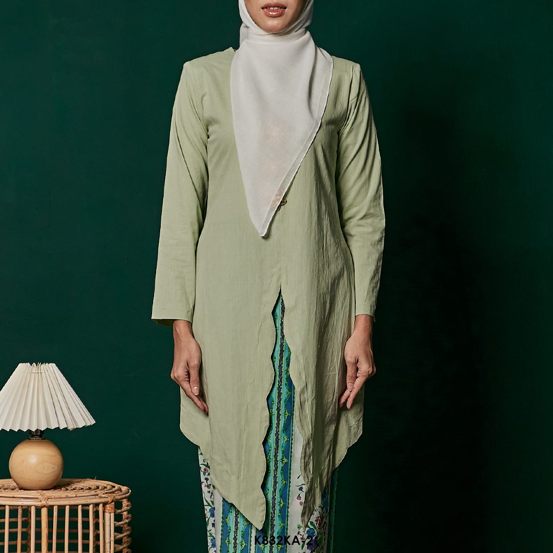 Kebaya Anggun 2.0 in Mint (K832KA-2) - Image 4