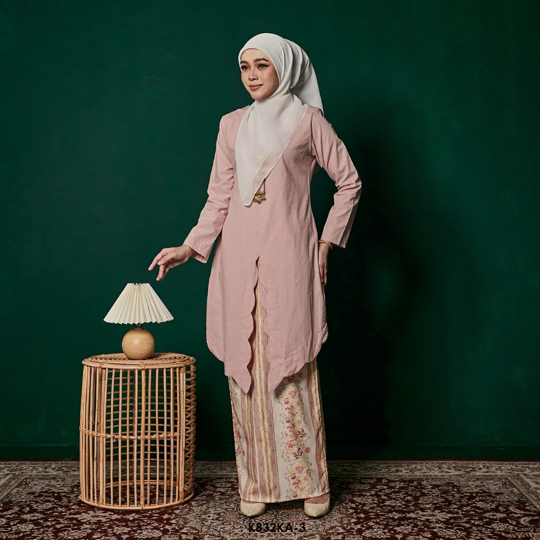 Kebaya Anggun 2.0 in Pink (K832KA-3) - Image 2