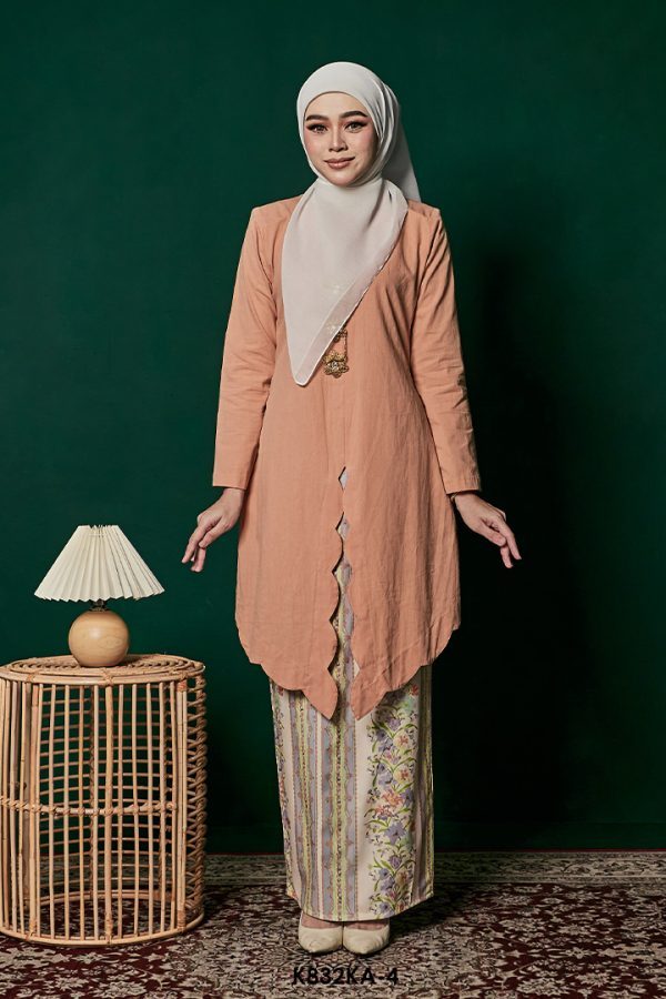 Kebaya Anggun 2.0 in Melon (K832KA-4)