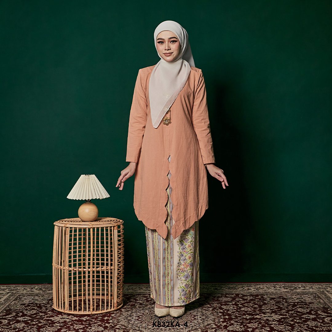 Kebaya Anggun 2.0 in Melon (K832KA-4)