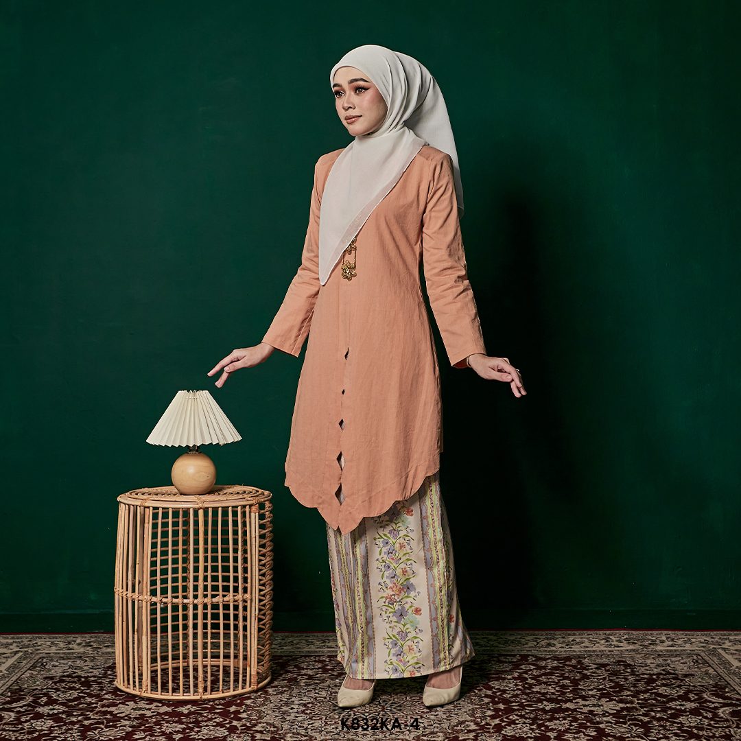 Kebaya Anggun 2.0 in Melon (K832KA-4) - Image 2