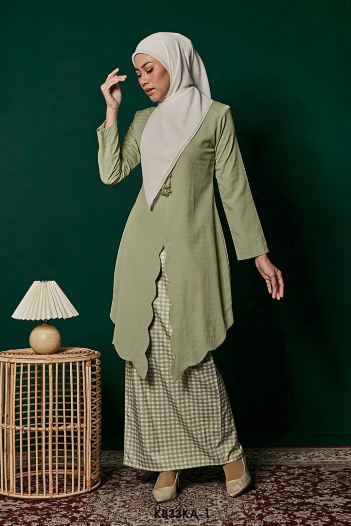 Kebaya Anggun 2.0 in Olive (K833KA-1)