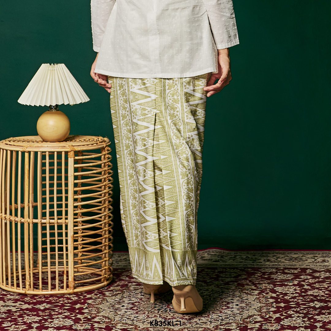 Kebaya Latifah in White (K835KL-1) - Image 3