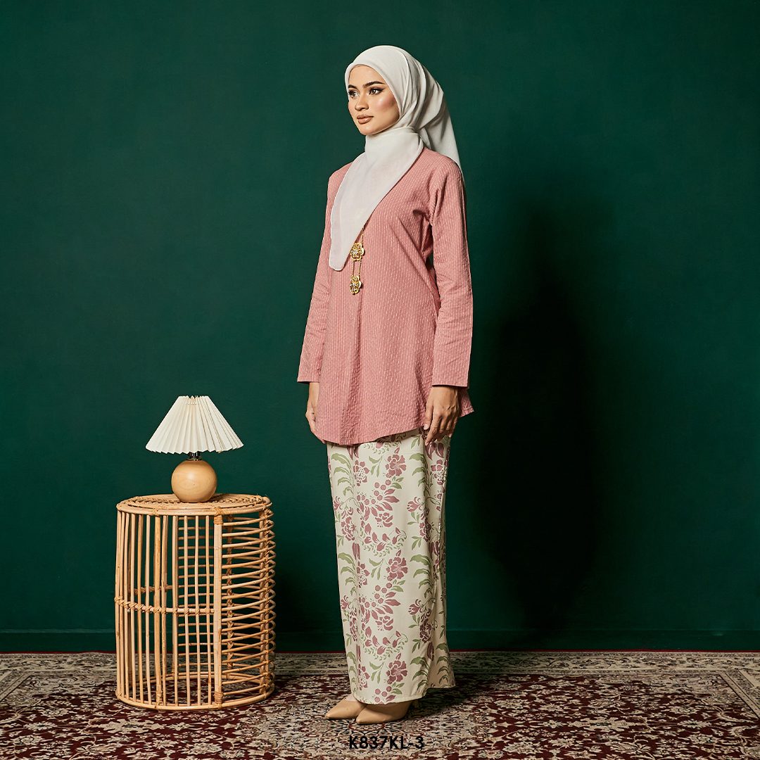 Kebaya Latifah in Blush Pink (K837KL-3) - Image 2