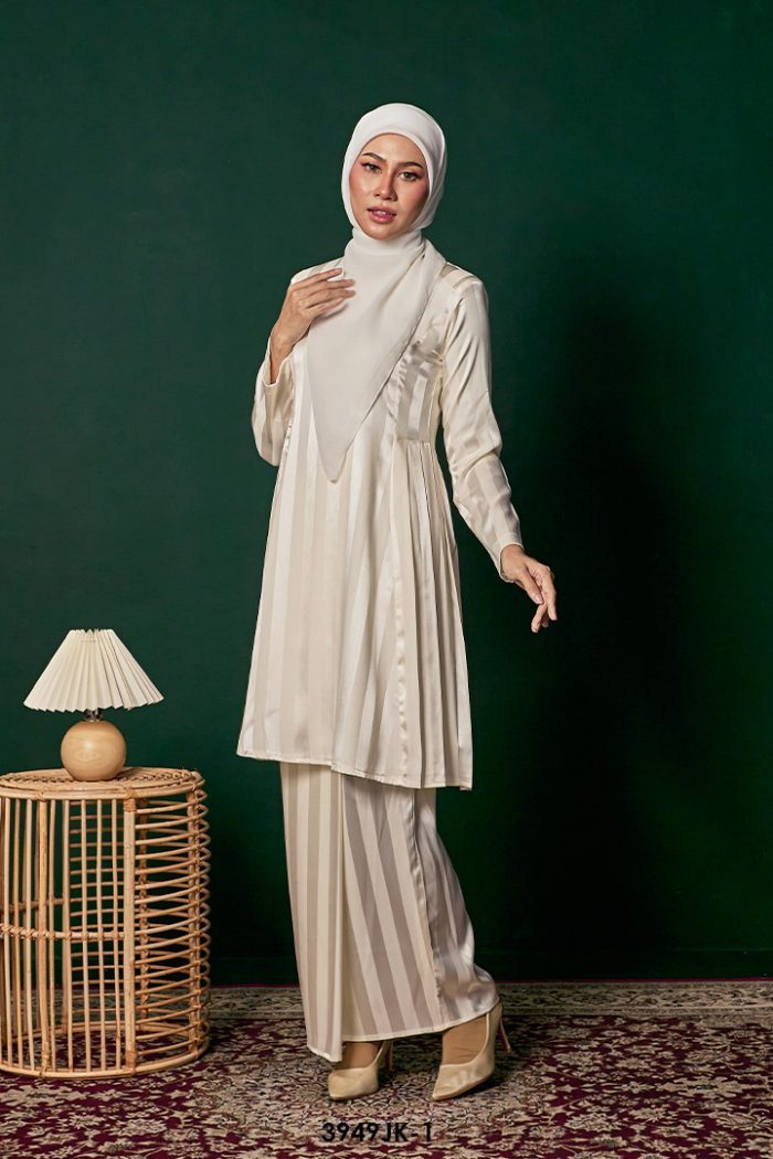 Juliana Kurung in White (3949JK-1)