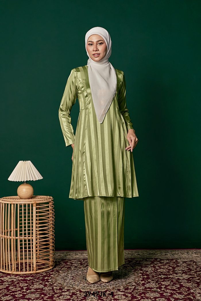 Juliana Kurung in Fern Green (3949JK-4)