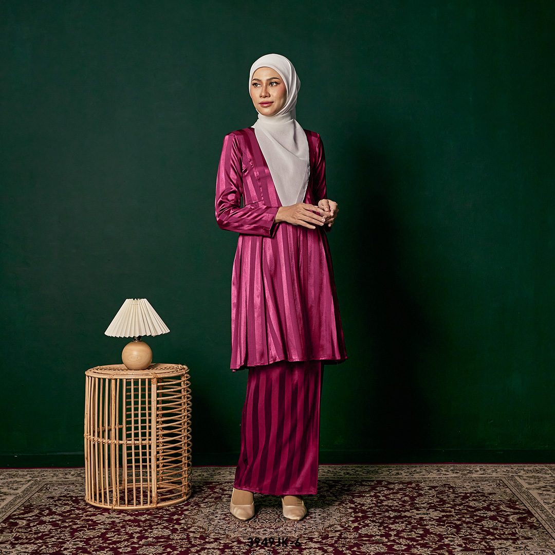 Juliana Kurung in Magenta (3949JK-6) - Image 3