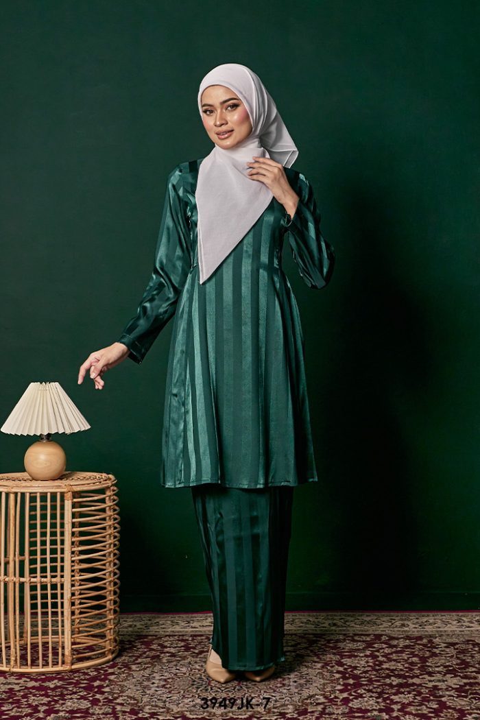 Juliana Kurung in Emerald (3949JK-7)