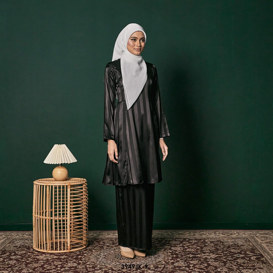 Juliana Kurung in Black (3949JK-9) - Image 4