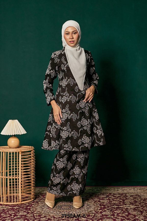 Ameera Kurung in Black (3950AM-5)