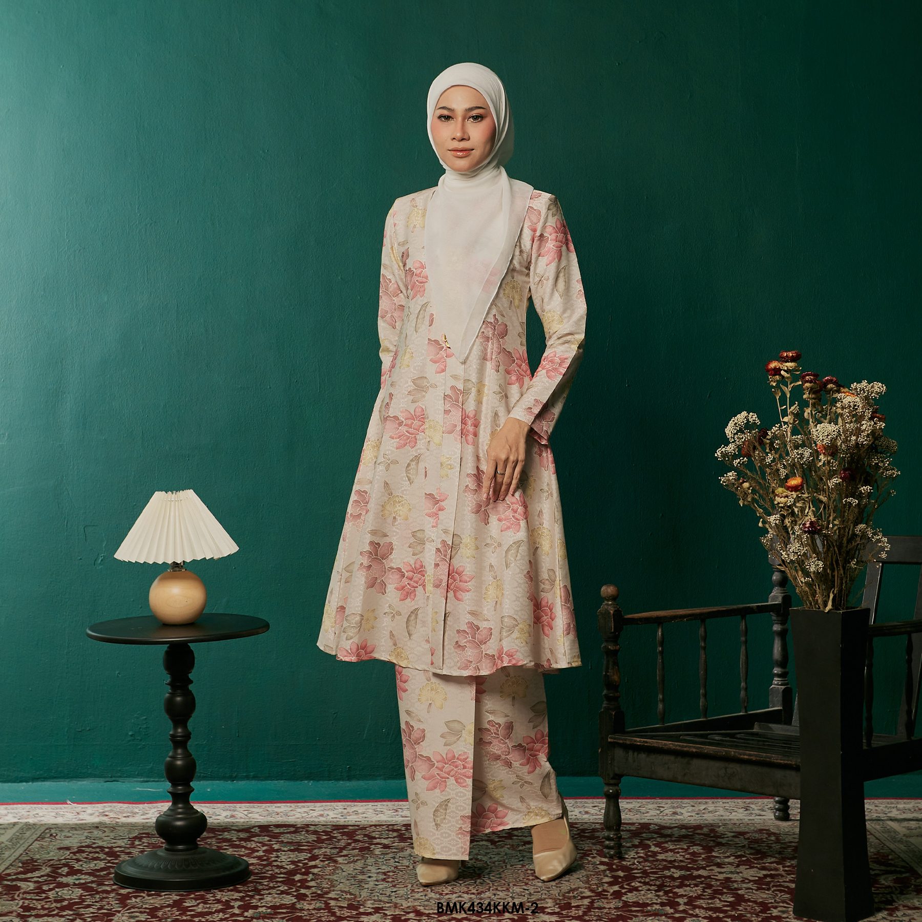 Kebarung Kalthom Batiq Mia in Dusty Rose (BMK434KKM-2)