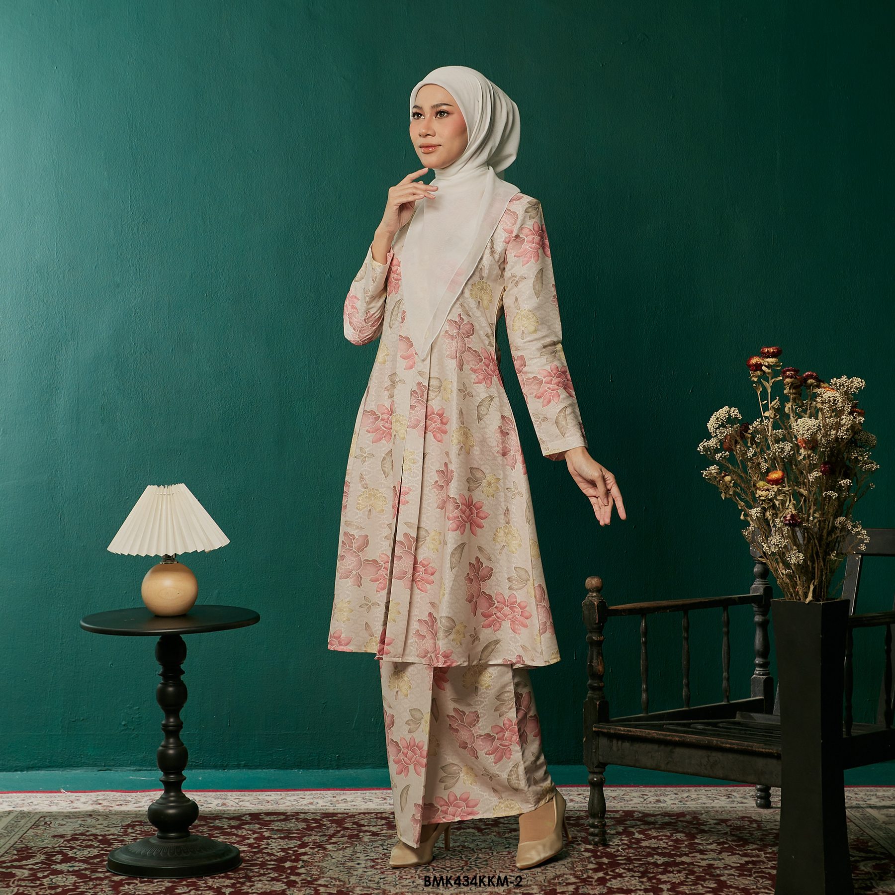 Kebarung Kalthom Batiq Mia in Dusty Rose (BMK434KKM-2) - Image 2