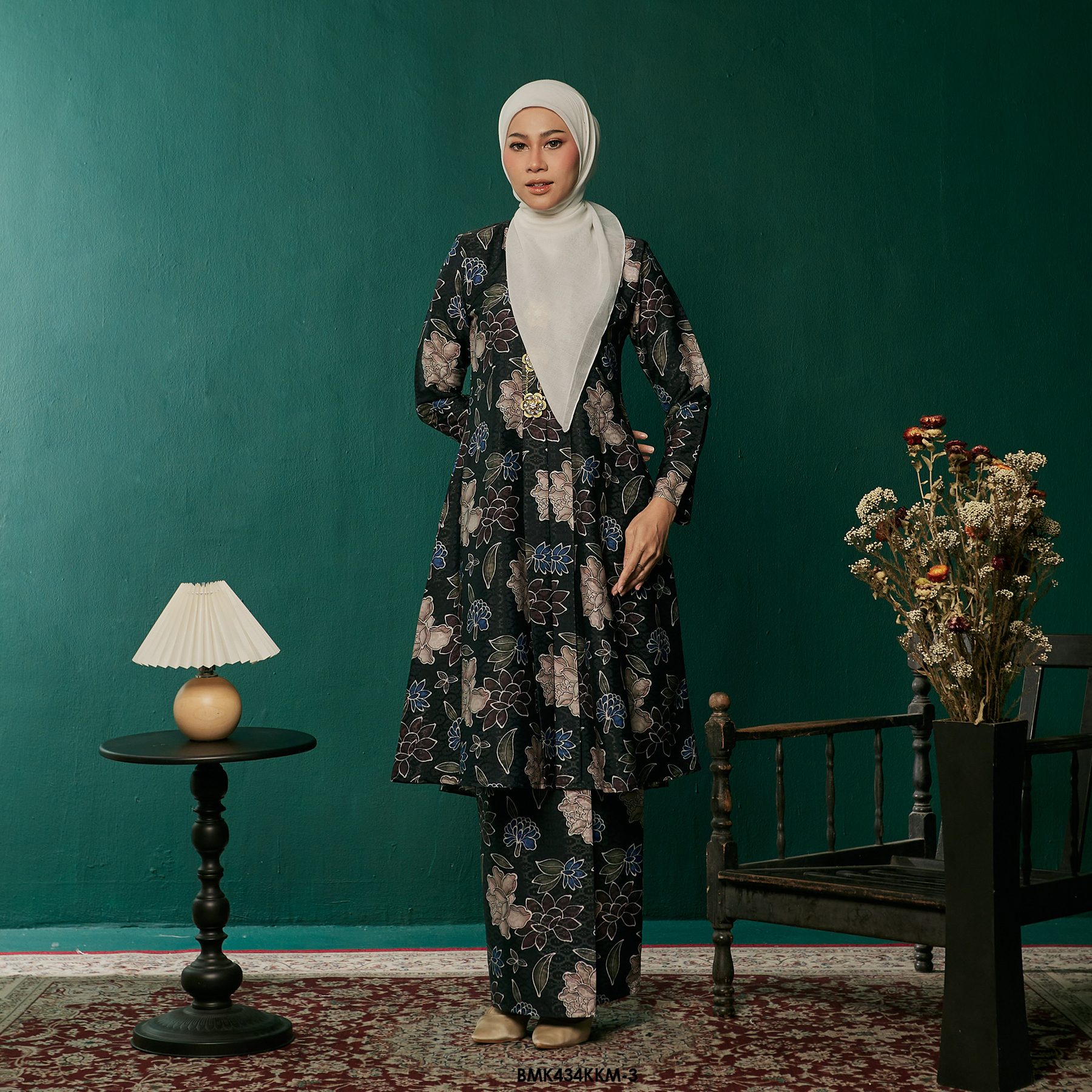 Kebarung Kalthom Batiq Mia in Black (BMK434KKM-3)