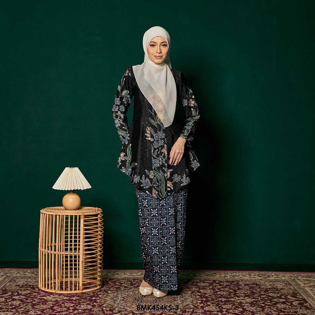 Kebaya Saloma in Black (BMK454KS-3)