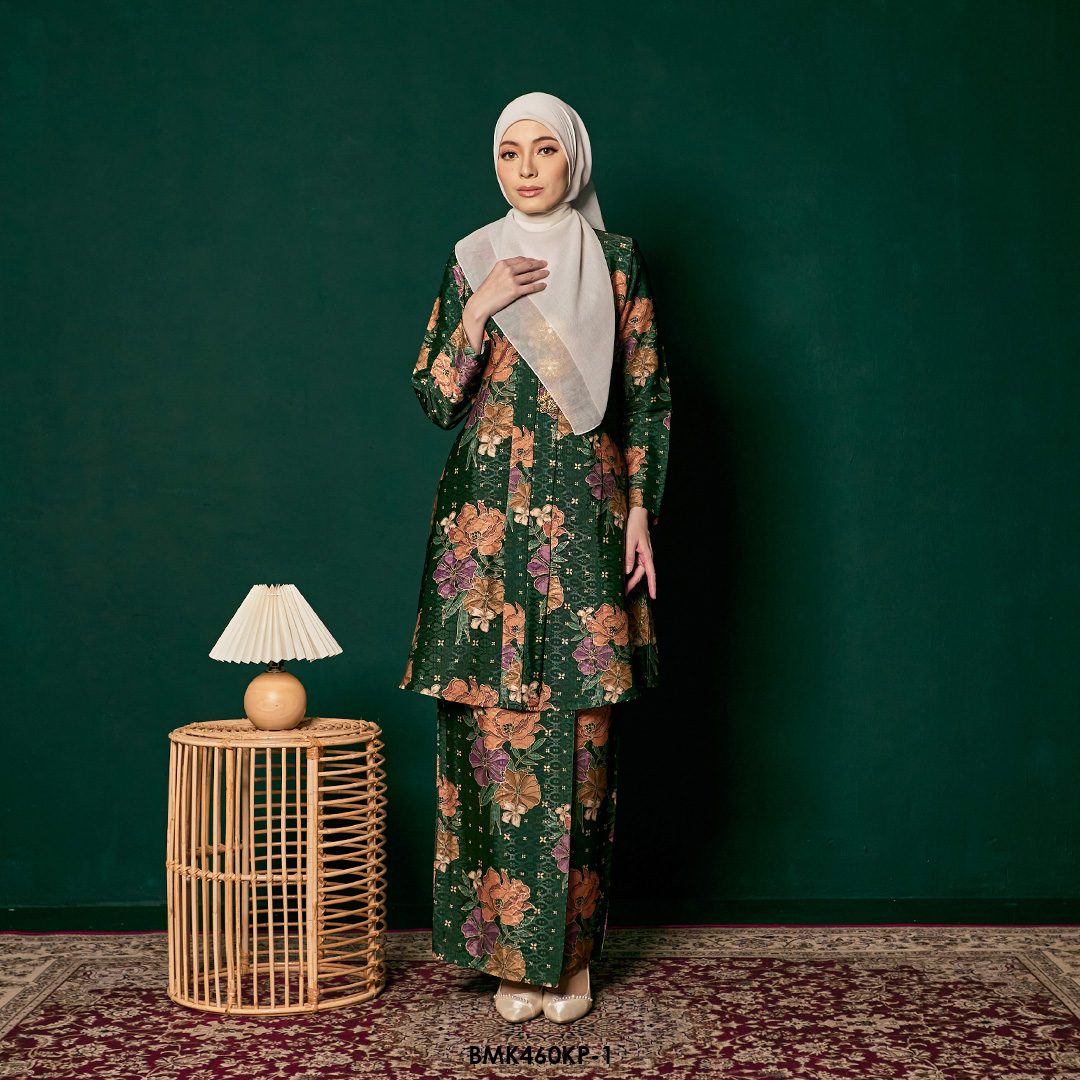 Kebarung Kalthom Petite in Dark Green (BMK460KP-1)