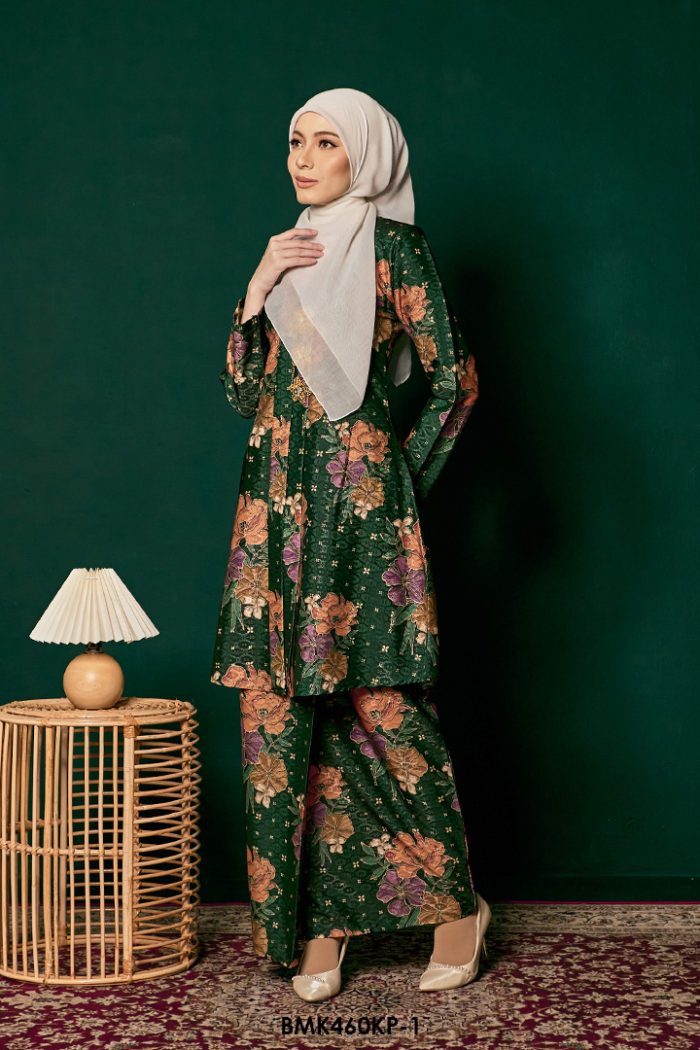 Kebarung Kalthom Petite in Dark Green (BMK460KP-1)