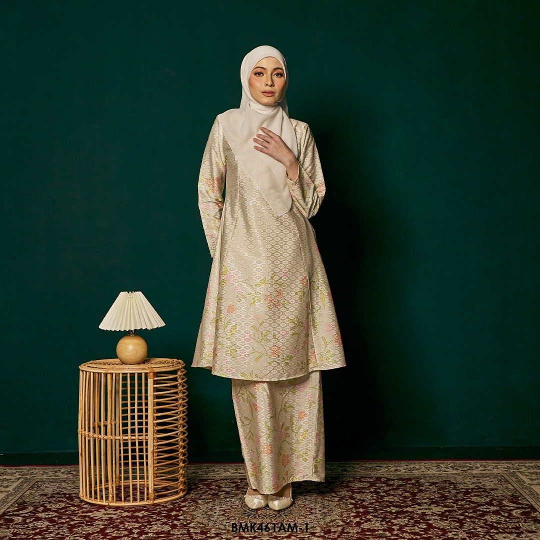 Ameera Kurung Batiq Mia in Vanilla (BMK461AM-1)