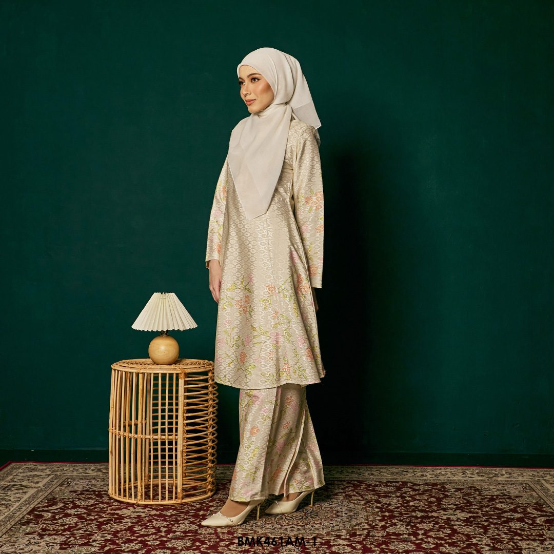 Ameera Kurung Batiq Mia in Vanilla (BMK461AM-1) - Image 2