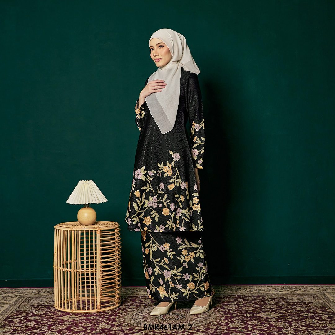 Ameera Kurung Batiq Mia in Black (BMK461AM-2) - Image 2