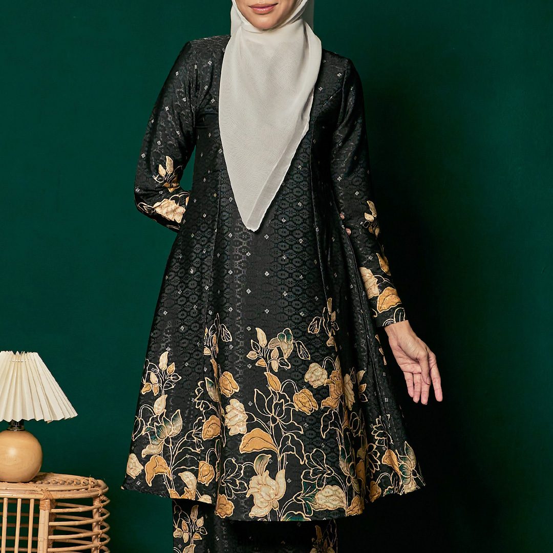 Ameera Kurung Batiq Mia in Dark Green (BMK462AM-2) - Image 4